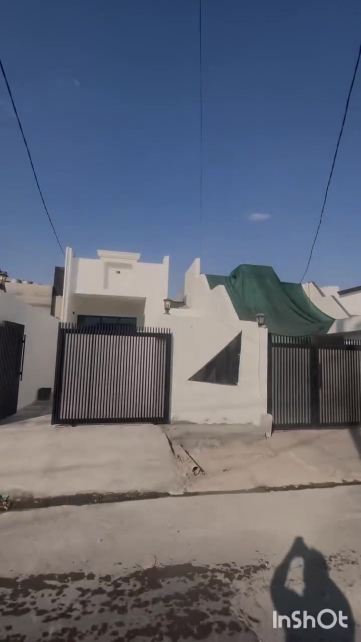 خانویەكی150مەتری دوو ژورخەو
لەگەڕەكی ڕەحیماوە بەرمبەر هەفتەبازاڕ
***********
***********
***********
بيت150متر غرفتين نوم في منطقة رحيم أوا مقابل سوق أسبوع
