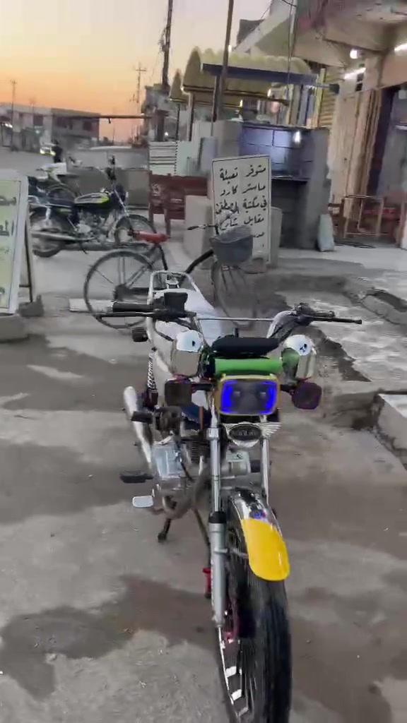 اسلام عليكم
سيفان 25كفاله عامه اي نقص مابيه 
كهربائية دشبول  كله شغال 
اواق 
دراجه 1عل،1
محرك 200
مكانك ديالى خالص قضاء هبهب 
سعر 740 بي مجال
***********
