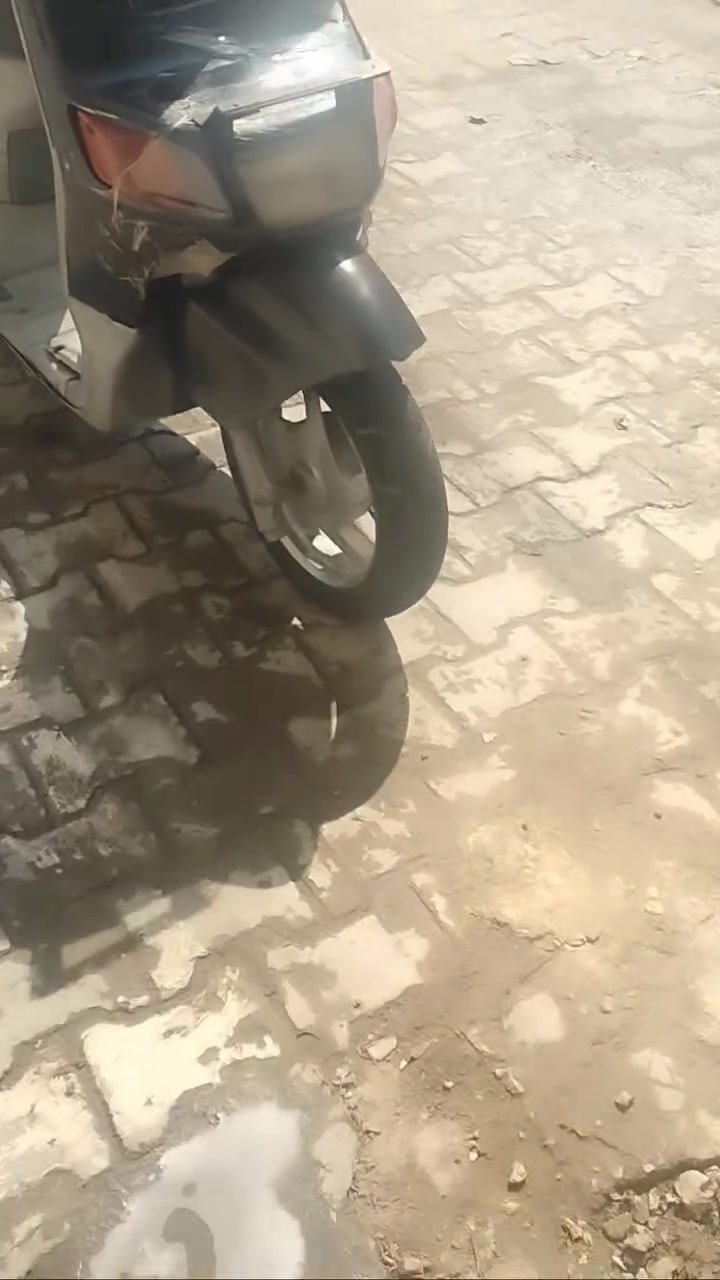سلام عليكم بيكب ستين للبيع سلف وهندر كهربيات شغاله نقص شخاطه مال سلف دراجه محرك مكفول سعر ١٥٠وبيه مجال قليل عنوان حريه بغداد ***********ويتساب
