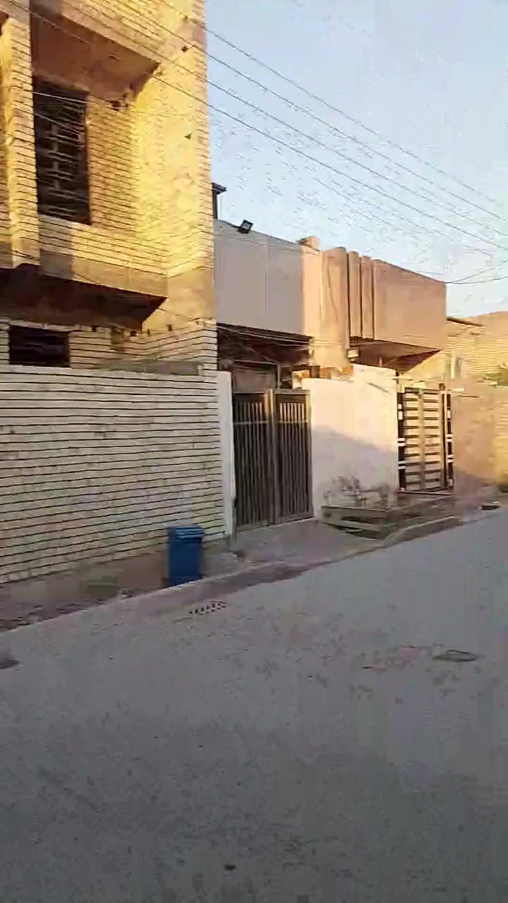سلام عليكم بيت هيكل للبيع في منطقه ضباط ثانية زراعي مال بلديات المساحه 60متر ركن مربع موقع كلش حلو بناء درجه اولى عله تبليط خدمات مي كهرباء مجاري رصيف تبليط كامل موقع كلش حلو سعره 63بي مجال اي استفسار عن الرقم ***********
