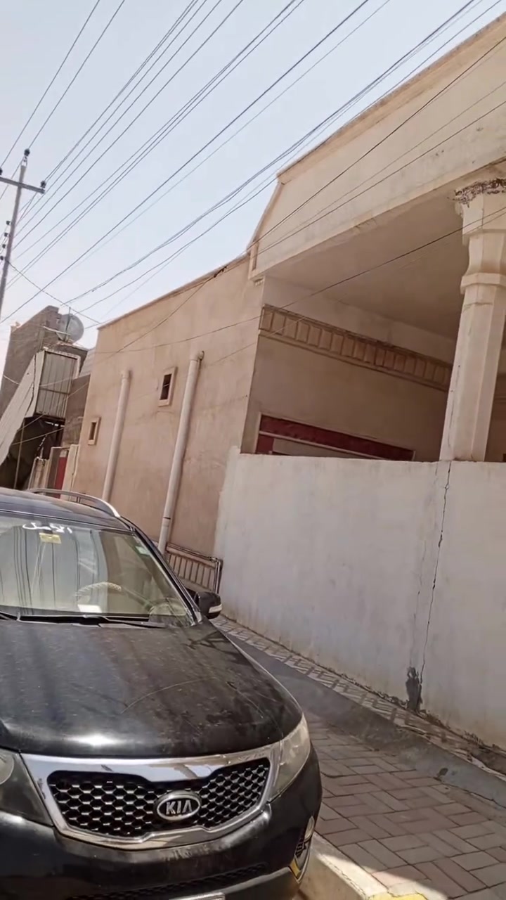 بيت للايجار الرمادي الخمسه كيلو يم جامع الشهداء غرفتين نوم وديوانيه وكندور وصاله ومطبخ وصحيات خارجيه وداخليه كراج سيارة على السادين مجمع الراوي ***********

