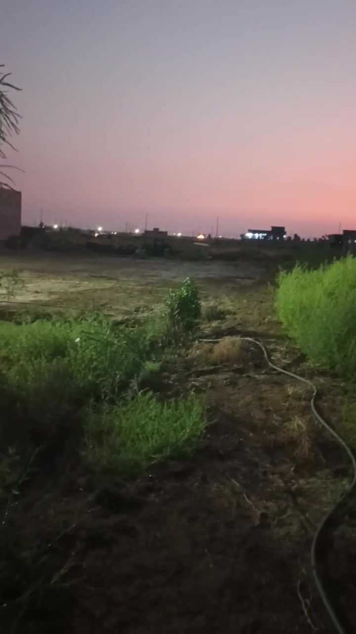 قطه ارض مساحه 500متر الواجهة10والنزال 50 طابو ماء كهرباء والتبليط بابك  25 مكا الاستفسار  رقم الهاتف *********** مكان حي الحكيم ثانيه قرب سيد رشيد
