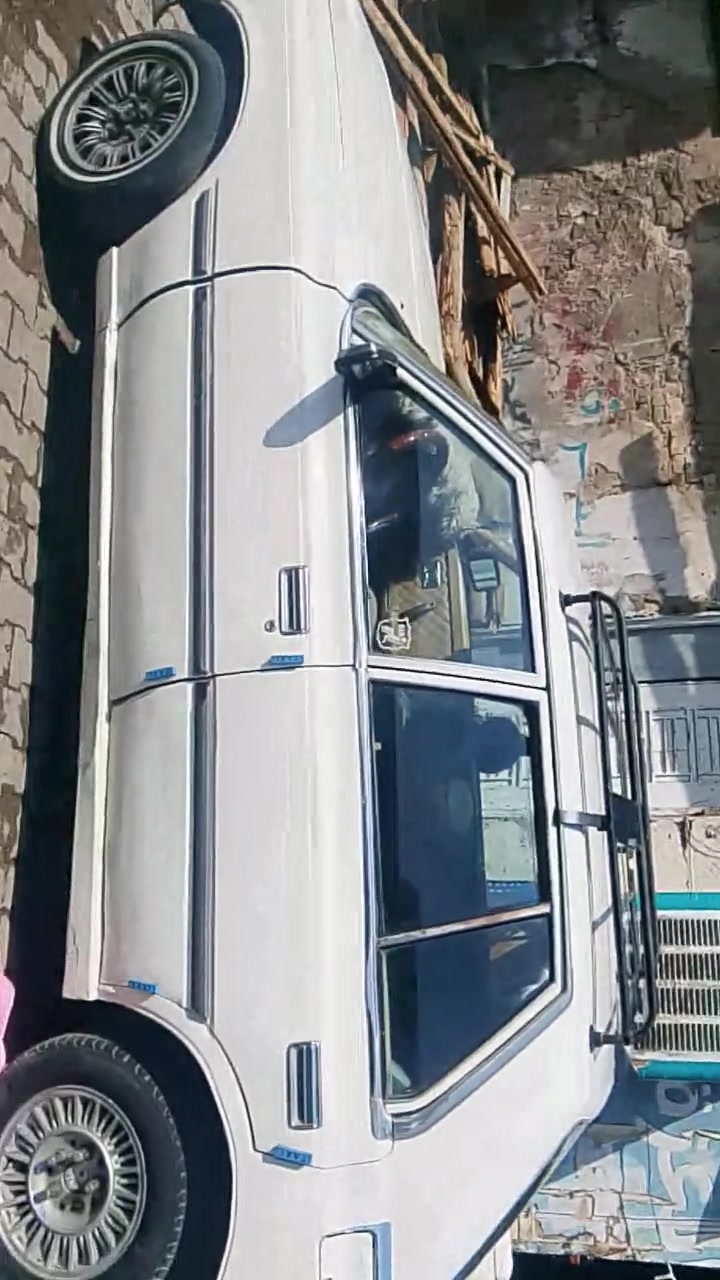 سوبر موديل 82 رقم لمثنه  كسر ومكينه بطه فيفيتي  مصبوغه عام جماله مكانهه بغداد أشعر 35وبيهه مجال ***********
