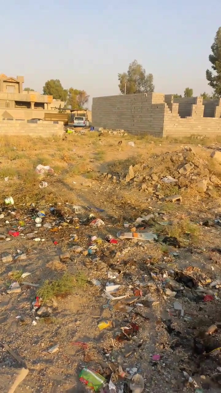 قطعه ارض مساحت 200متر الموقع حي السلام قضاء الحويجه قريب عن المنتزه شارع الاخير السعر 6ملاين واصله مي مع كهرباء التفاصيل عبر الرقم ***********

