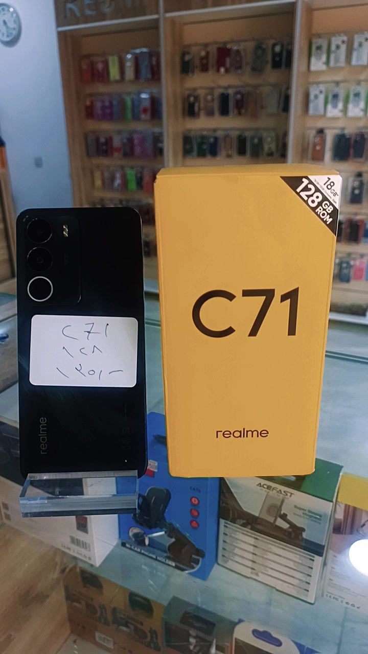 📱🔥 REALME C71 — قوة وأناقة بسعر مميز!
مستعمل ✨
135الف🔥
✨ أبرز المواصفات:
🔹 الذاكرة الداخلية: 128GB
🔹 الرام: 8GB*
🔹 المعالج: UNISOC T7250 ثماني النواة
🔹 الشاشة: 6.67 إنش HD+
🔹 معدل التحديث: 120Hz ⚡
🔹 الكاميرا الخلفية: 50MP AI 📸
🔹 الكاميرا الأمامية: 5MP 🤳
🔹 البطارية: 6300mAh 🔋
🔹 الشحن السريع: 45W SUPERVOOC ⚡
🔹 منفذ الشحن: USB Type-C
🔹 الشبكة: 4G
🔹 دعم شريحتين + ذاكرة خارجية MicroSD
🔹 نظام التشغيل: Android 15 مع realme UI
🔹 مقاومة للصدمات وحماية ArmorShell™
🔹 تصميم نحيف وأنيق بسمك حوالي 7.79mm
💥 بطارية ضخمة + شاشة 120Hz + كاميرا 50MP + شحن سريع 45W
كل هذا في هاتف واحد 😍🔥
‏الاستفسار
‏*********** 🔌🔋📲 ***********
‏
‏ الــــــــــــــعـنـــــــــــــوان 🔍 : ديالى ▪شهربان▪شـــــارع مجمع خطار 🎗جهازك 🎗عدنا🎗
