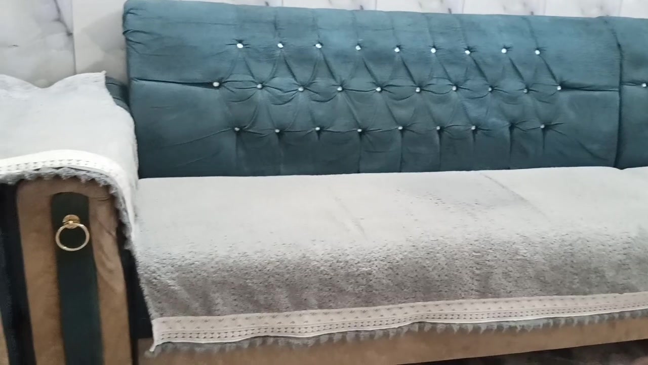 ديوان ١٠مقاعد • اخضر زيتوني • تلف بالرجل