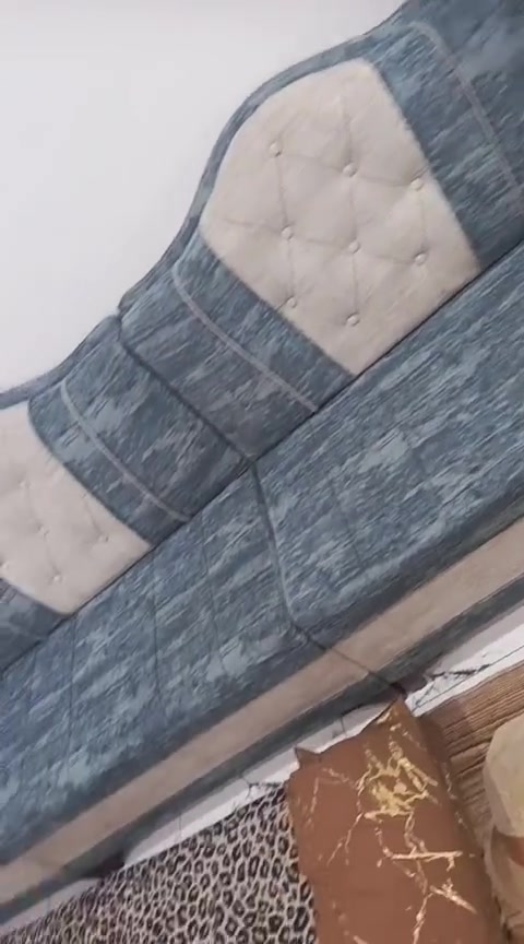 ٢٥٠ مكانه • زبير