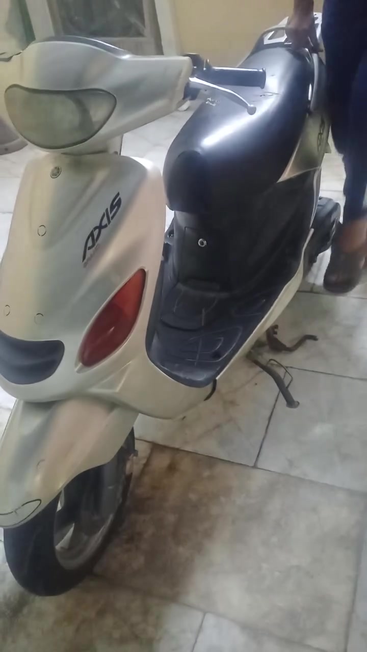 اكزز • باتري ضعيف • تايرات جدد