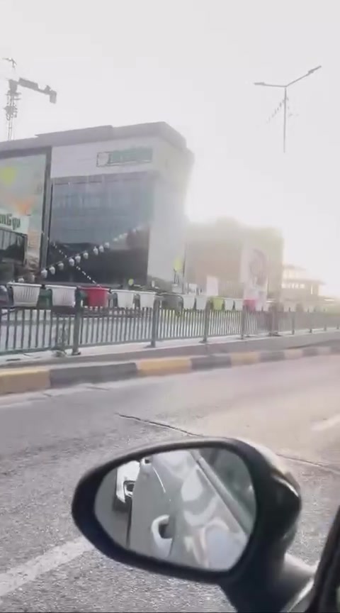 مجمع للبيع المساحه300كتر طابو صرف يتكون من 5طابق الموقع كربلاء شارع السناتر سنتر الشارع للتواصل واتساب ***********
