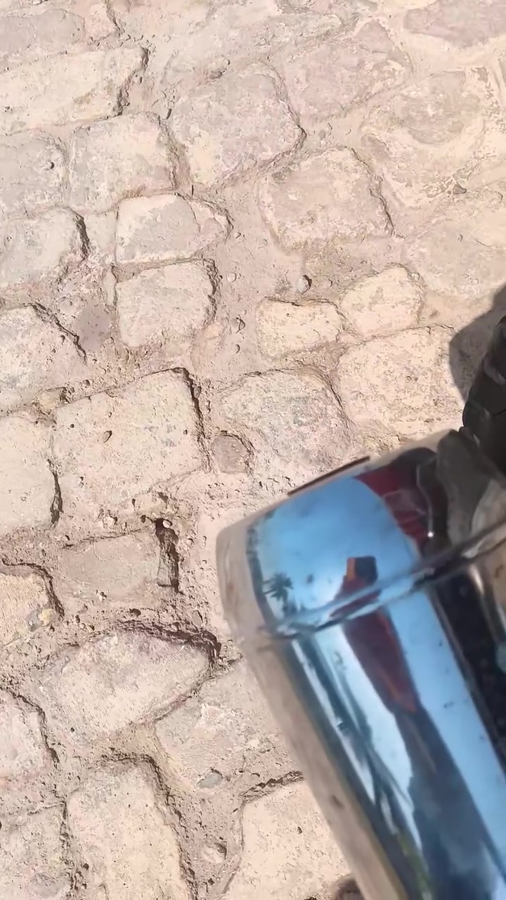 السلام عليكم دراجه ايراني للبيع موديل 2021 دراجه اوراق كامله  والمحرك لا تنقيص ولا تبخير  تايرات جدد سعر 175 المكان بغداد قرب جسر الفرنسي  ***********
