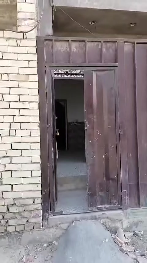المساحه 60 متر  
طابق لاول غرفه نوم واستفبال وباقي الخدمات

الطابق الثاني 2غرف نوم وخدمات 

موقع البلديات حي السلام 

للاستفسار الاتصال

***********
