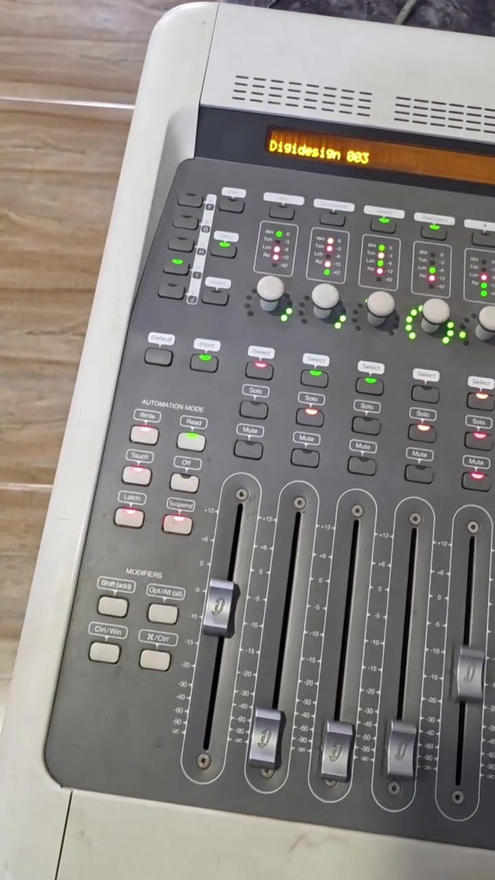 كرت صوت digidesign 003 للبيع ***********
