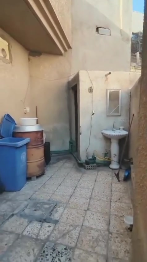 متاح
دار للبيع
بغداد الملحانية 
الاتصال على الهاتف
***********
