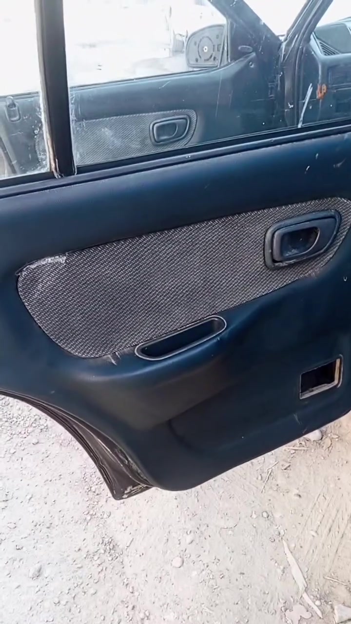 السلام عليكم هوندا اكسيل 93 جاهزه من كلشي سياره باسمي رقم انكليزي 
***********
