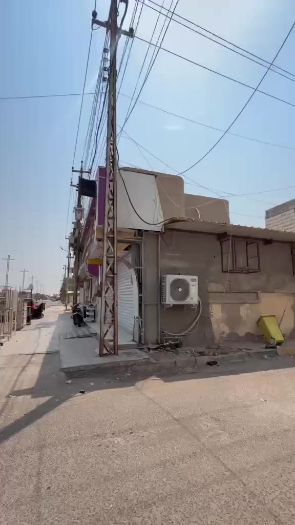 📍بيت قديم للبيع بالجنينة 
قرب شارع الگرناوي مقابل خدمات 

▪️المساحة 227 متر
▪️الواجهة 11 متر 

▪️طابو ملك صرف 
موقع جداً مميز
وبسعر جداً مناسب 

💰سعر البيت فقط 450 مليون 
للاستفسار اكثر الاتصال ع الرقم (***********)
