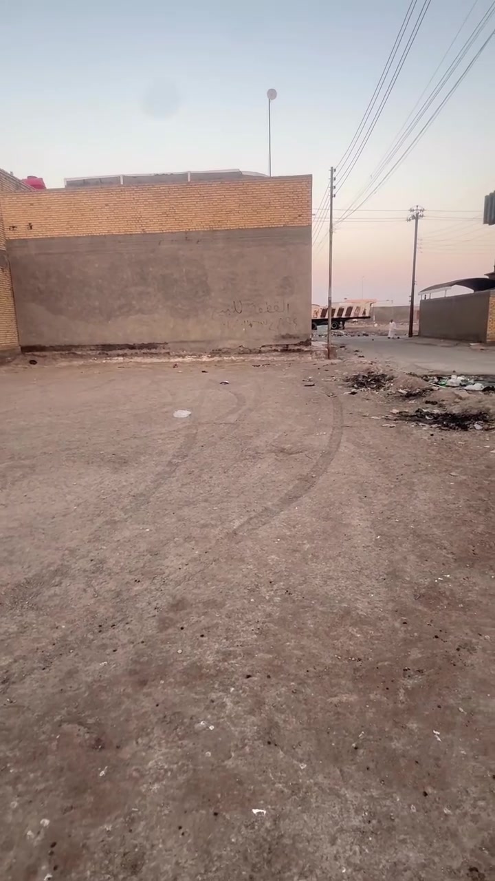 @الجميع 
قطعه ارض للبيع حي الجوادين النزله الثانيه بدايه الحي ركن مساحه 250متر تفتح ع شارع حديقه رقم العقار2117
 للاستفسار الاتصال ع الرقم ***********
