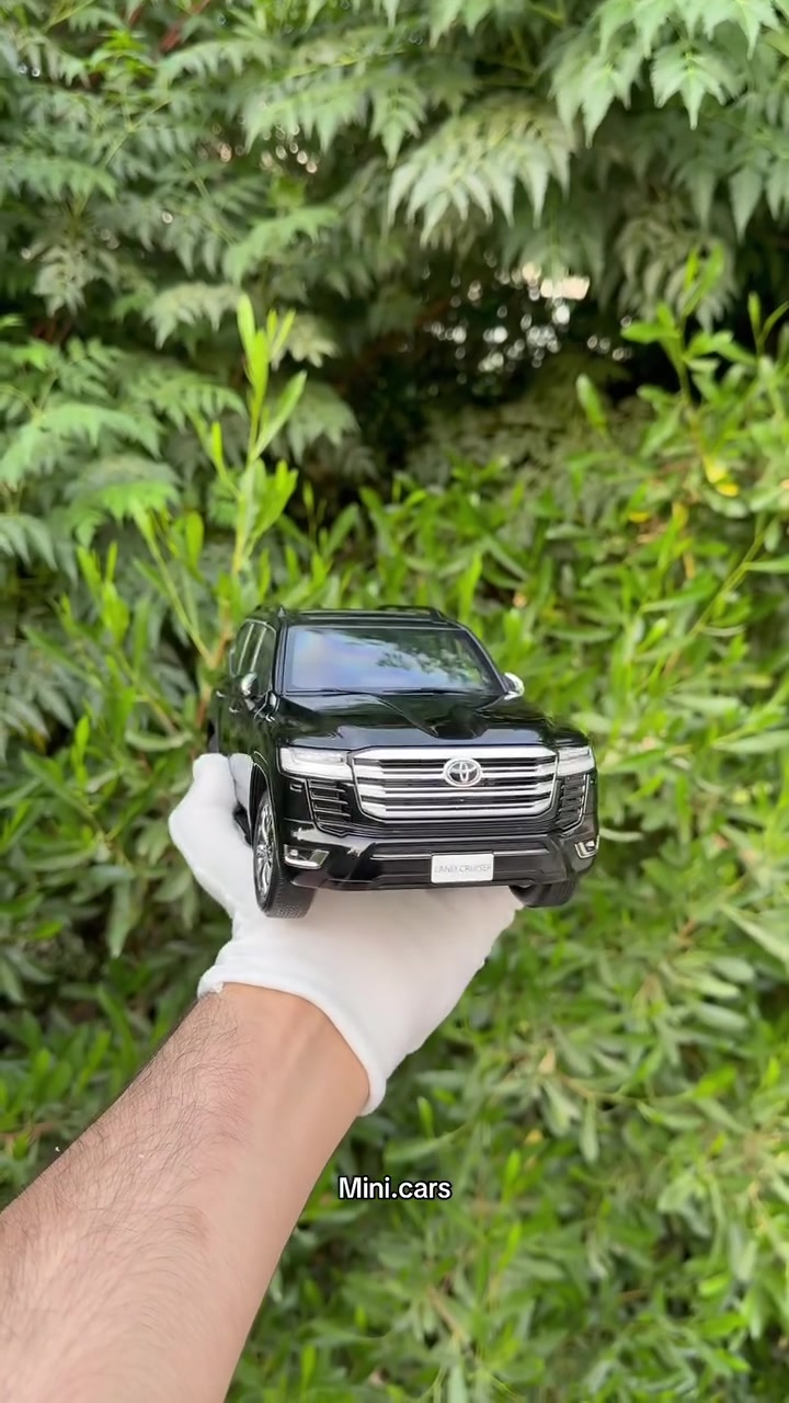 Toyota LC300 2024 Black Color 

Brand: LCD
Scale : 1/18
Price : 170,000 Dinar

 (free delivery inside Erbil)

WhatsApp: +9647504702207

‎التوصيل لجميع مناطق اربيل مجانا

‎گەیاندن بەخۆرایە بۆ ناو شاری هەولێر

 #LC300 #landcruiser #toyota #Wanawsha  #وةنةوشة
