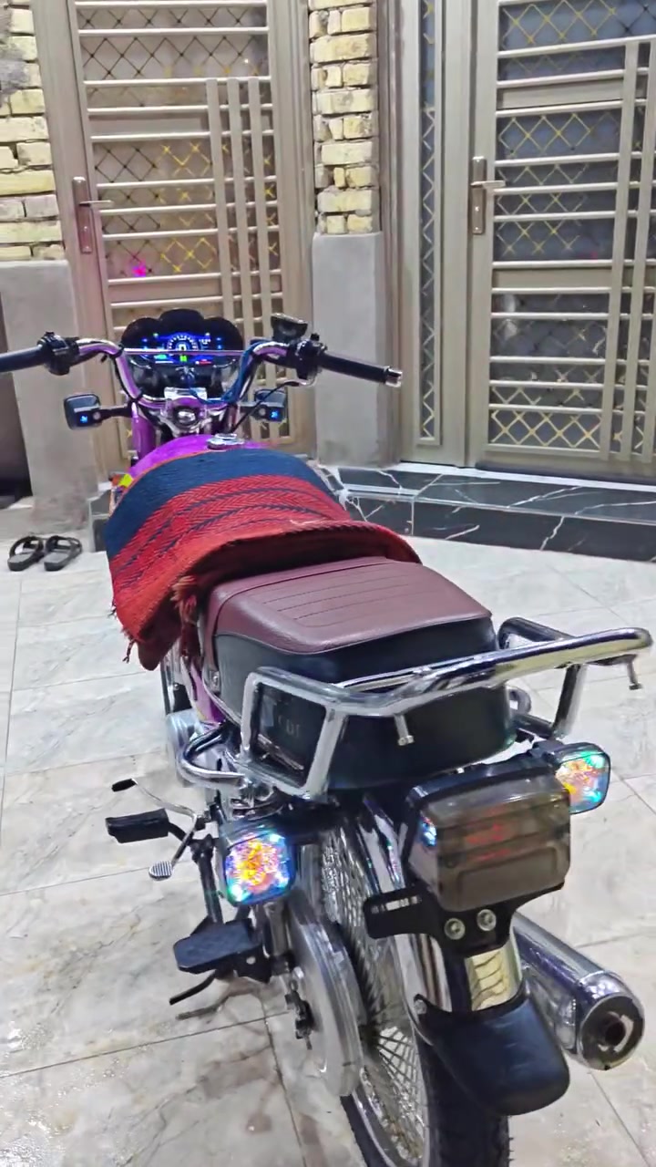 سلام عليكم تايكر سونك موديل 25 كفاله عامه من كلشي كله شغال عداد اشاير لايت وبك لايت دبل اشاره   سعر خاص مكاني كوت انوار صدر رقم ***********
