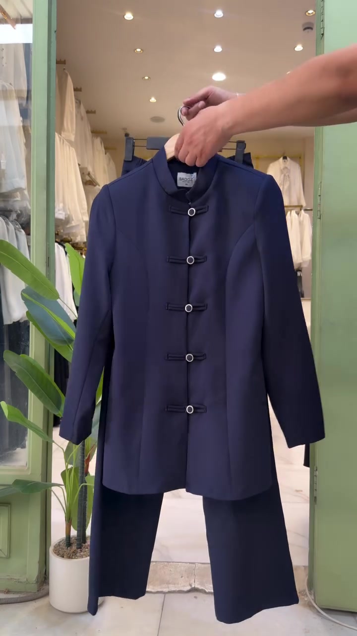 شنو هالجمال 😍🌸

سوت متوفر بـ4 الوان 
38-40-42-44-46 

توصيل لكافة محافظات العراق 🇮🇶🚚 خلال 24 ساعة  جميع المحافظات 5 الف  العنوان الديوانية سوق العروبة مقابل ماكسي مول داخل قيصرية العروبة الجديدة  واتساب ***********
