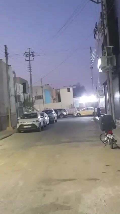 بيت ١٥٠ متر
٧ونص × ٢٠

عكادة بس اكو رباط صب

بناء ٢٠١٤ وتحدث ب ٢٠٢١

الطابق الاول غرفتين وصالة ومطبخ واستقبال وخدمات

الطابق الثاني ثلاث غرف نوم وخدمات

قطاع ٢٨ الفرع الي مقابل مركز شرطة الصدر ثالث بيت ع يمنة
للأستفسار ***********
