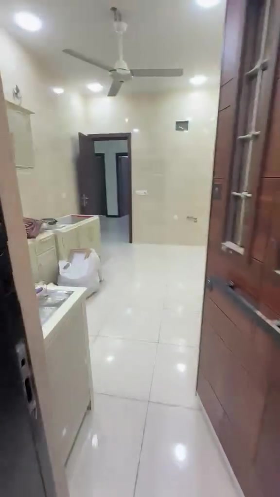 للايجار ….للايجار
شقه حًديـثه طابق ارضي معزول  
حصريا✔️
مساحه: 140 متر 
📍المنصور _ العربي ⭐️
•🔹موقع مميز 
•🔹بناء حديث
يحتوي 
2 غرفه  + صاله + هول داخلي+مطبخ+ خدمات متكاملة
مجهز ٤ سبالت 
مجهز بكاونتر

سعر مناسب جداً  

بوابة العراق للاستثمارات العقارية 🔝✅
 ***********
