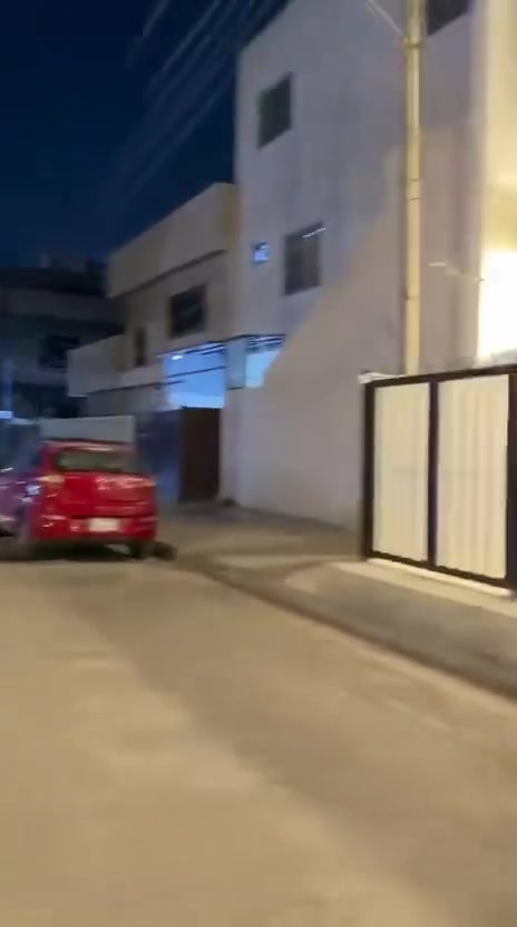 جمعة مباركة // تونات للبيع العدد 4️⃣ المساحة 5️⃣0️⃣ متر 📍ضباط الشهداء
▪️يحتوي العقار // غرف نوم 🛌 3️⃣ //

▪️+ صحيات 🚾 عدد 2️⃣ 🚿 +صالة 🛋️ مطبخ 🍳 ▪️بناء حديث غير مسكون 🏗️👌💯 // 

▪️السعر والاستفسار *********** مكتب العدل ▪️نستقبل كافة العروض العقارية ☎️☎️ سعر مناسب جدا
