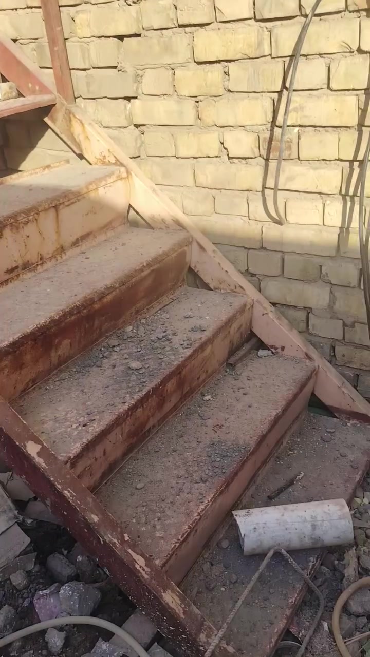 درج ٦ مترات ١٨ بايه مكاني مدينه الصدر حي طارق الوسط تفتحه وتاخذه ٢٠٠ بي مجال كلش قليل ***********
