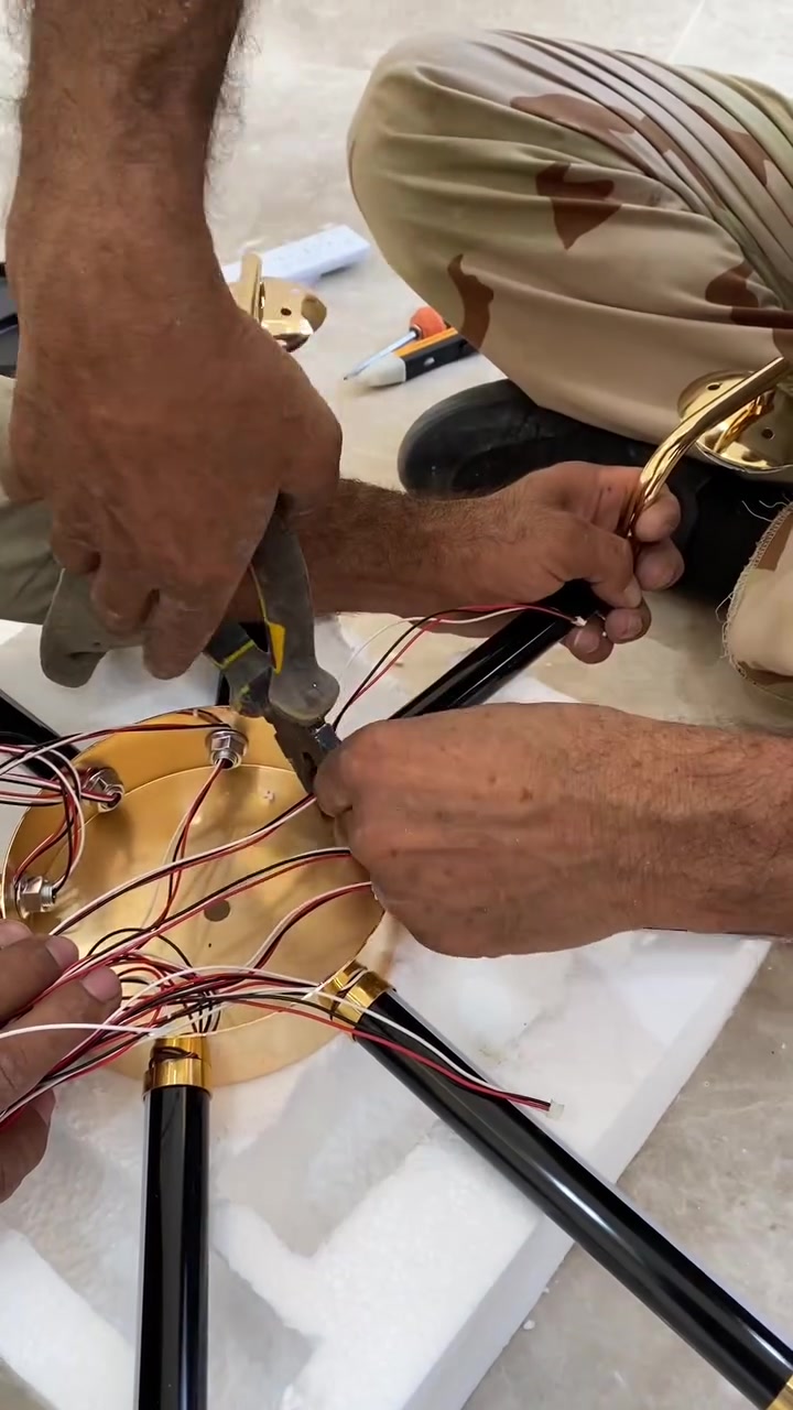 تركيب مروحة + ثرية للتواصل
***********
***********
 #البصرة  #كهربائي #تاسيسات_كهربائية #foryou #fyb #العراق #البصراوي #شط_العرب #التنومة #ابو_الخصيب #المعقل #الجبيلة #الجنينة #الابلة #نواب_الضباط #دور_النفط #دور_الضباط #الاصمعي #الجمهورية #حي_الرافدين #الشمشومية #حي_الزهراء #الطويسة  #القبلة #المطيحة #مناوي_لجم #مناوي_باشا #العشار #البصرة_القديم #الجزائر #بريهة
