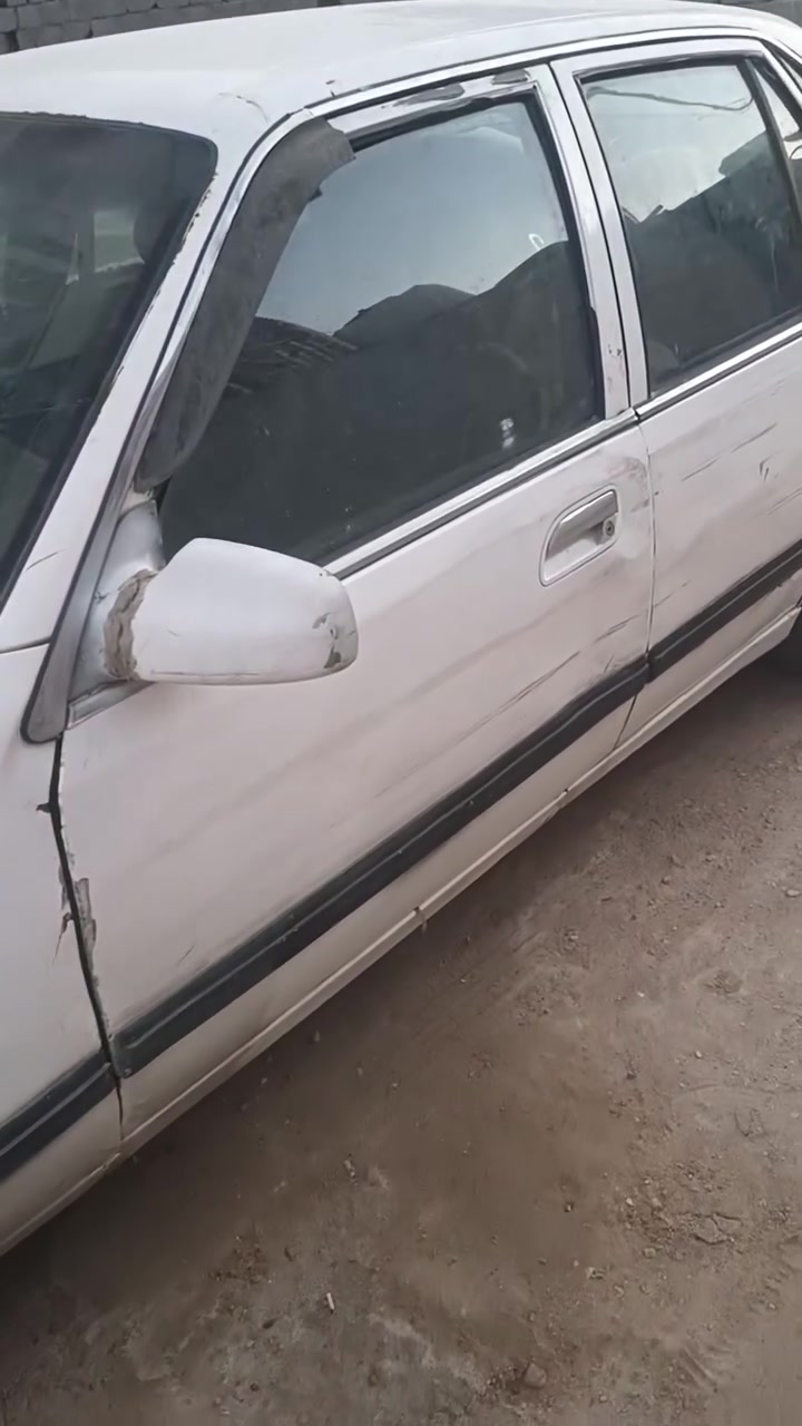 دايو 95 مكانه كربلاء 22 خط النوزلات وكف تبريده شغال رقمه بغداد بسمي وعادي مروس اذا سايبه نضيفه ***********
