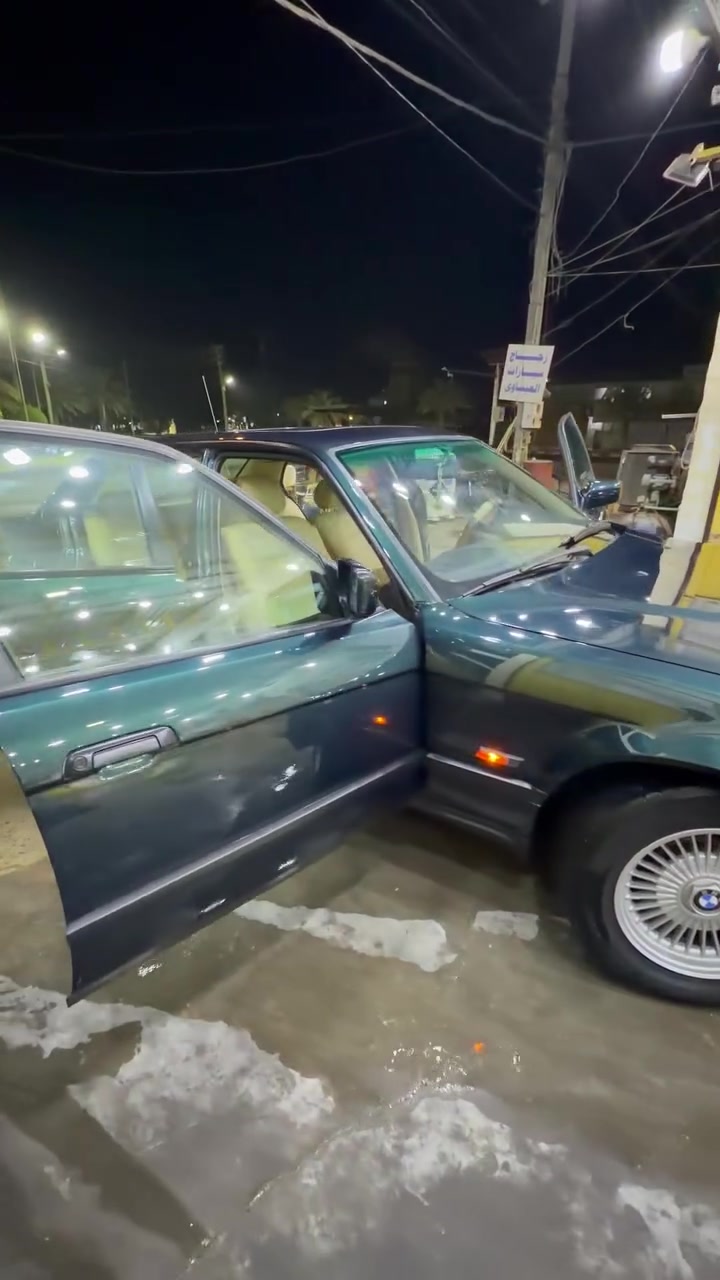 اقرا التفاصيل
للبيع
BMW -730i-V8 اصل
موديل 1994 اصل بلاد مو تحديث
لمتد Limited تريشه سوده 
السياره صبغ عام جمالية
شرط صبغ رقم واحد 
صفحات السياره موس شرط
لاشخط لا رصعه بدون اي عيب صبغ درجة اولى 
مواصفات 
1- دبل جام + الجام الخلفي الوسط هم دبل جام 
2- دبل ايرباك 
3-دبل كمبيوتر شغال
‏4-دبل جكمجه 
5-هوائيات بلاد 
6- بجم عريض 
7- سلايت طكتين شغال و اوتو 
8- صاج ملكي 
9 - ويل شعاع اصلي 
10- تبريد قطعتين + دبل مناخ 
11- ساحبه دخان بالبورد شغاله 
12- اربعه جام اوتو 
13- سنترلوك 
14- مقاعد بيجي جلد 
15- دبل كشن كهرباء + تكوات كهرباء شغال
16 - جعمقه كهرباء يعني الستيرن مي
غرفة السياره جديده وموضح بالصور  
محرك شرط درجة اولى جديد
الكير شرط درجة اولى جديد
بانكه كهرباء والحماوه ثابته جوه النص تبريد او بدون تبريد  
صدر امامي خلفي 100/100  
منضومة تبريد كلها جديده
راديتر جديد مشدود
تراي السياره شرط انطيك زيرو ومابيه اي عيب
لايتات جدد + سكنات جدد اصليات
بك لايت  جديد اصلي 1994  
منظومة زنون اصلي
السياره جاهزة من جميع النواحي 
بدون نقص برغي
لا اني اتساحه وياك ولا انت تتعنالي وتتعب  
شرط احلا من الصور السياره
وصورها جديده 
السياره 
شرط التحويل 
سنويه جديده 
رقم مسطره الجديد مشروع وطني تتحول بجميع المحافظات 
فحص وهزه جديده
المكان (نجف الاشرف)
السعر قفله 95
كلشي اكو بالسوك بس اكو فرق بين الجديد والتعبان
***********

