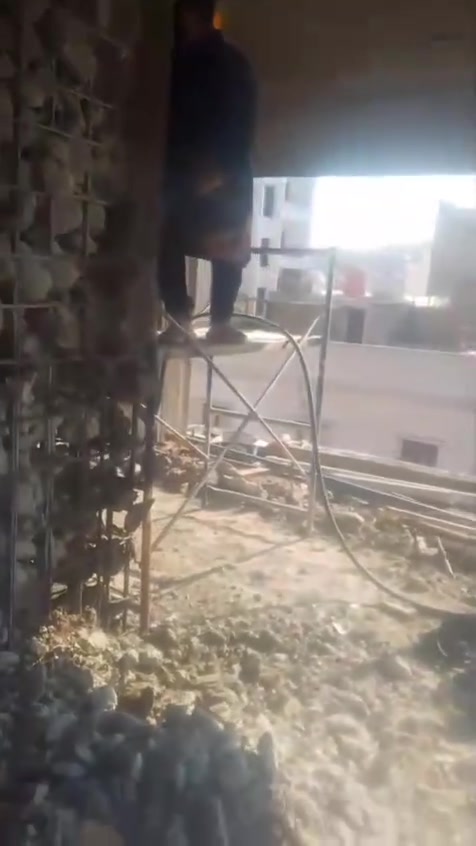 السلام علیکم يوجد لدينا کادر تفليش البيوت و تکشیر الجدران وقلع ارضیات وحفر مجاری و حفر جرف و قلع الکاشي و الشتايگر و تفليش السقوف کافه انواع التفليش اتصل و بخدمتك با نسب السعار بغداد فقط ***********يوجد واتساب في کل وقت وبخدمتك
