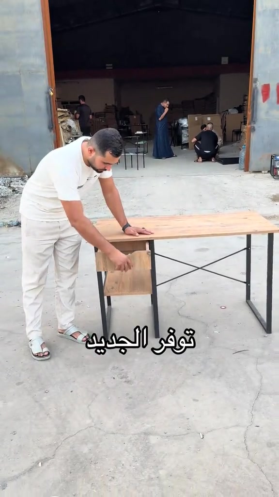 عرض خاص🥰 لجميع الطلاب👨‍🎓ميز دراسه📚 بسعر (58 الف) الخشب تركي mdf شي راقي ودرجه اولى مقاوم للماء يتحمل اوزان ثقيله قياسات الميز 📏 عرض 50سم 📐 طول 120سم💡  ارتفاع 70سم🪜 يوجد خدمه توصيل🚚لجميع المحافظات  الحجز والاستفسار مراسله الصفحه او الاتصال على  الهاتف *********** واتساب***********

نص مكتوب في الصور:
- توفر الجديد