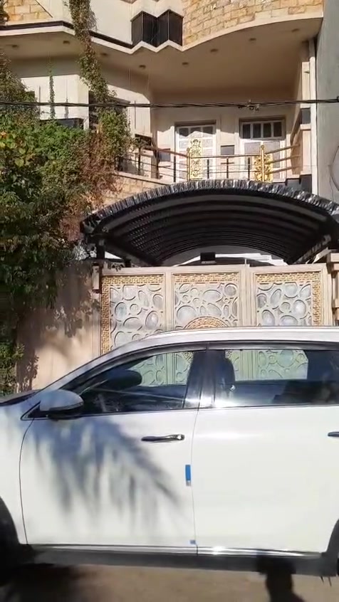 بيت للبيع الشركه 150 م طابقين حديث شارع 10نافذ على شارع 20سعر 240للاستفسار ***********@
