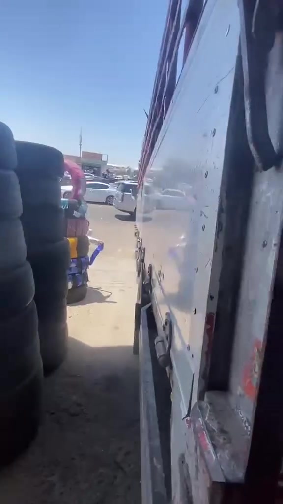 السلام عليكم يوجد سبير طوارئ ياباني  كميه جمله فقط 
الاتصال  على الرقم***********
