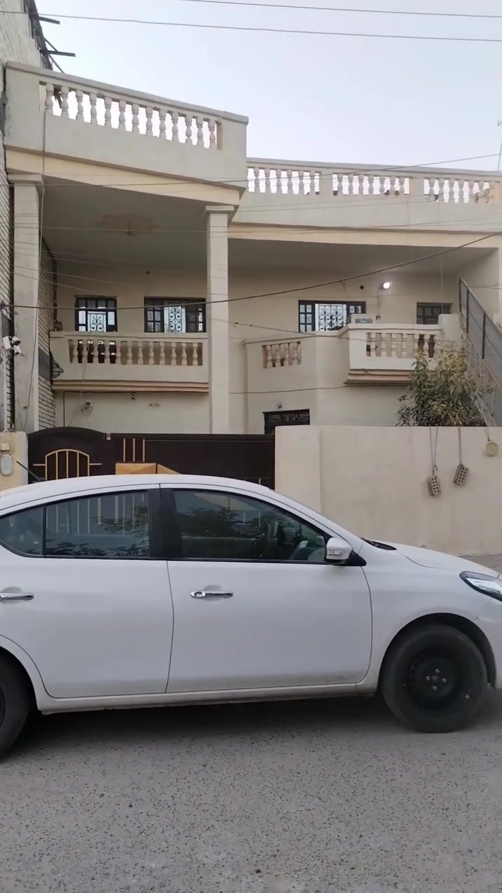 السلام عليكم
بيت للبيع مساحة ٢٠٠ متر واجهة ١٠ متر نزال ٢٠ متر
موقع البيت حي الجهاد ديوان الأصيل مقابل الحمدانية
مقابل البيت تشجير يبعد عن شارع حي الجهاد الرئيسي ١٠٠ متر موقع ممتاز جدآ شارع جدآ هادئ وهذا تصوير فيديو توضيحي للبيت والشارع
للأستفسار الأتصال ***********
