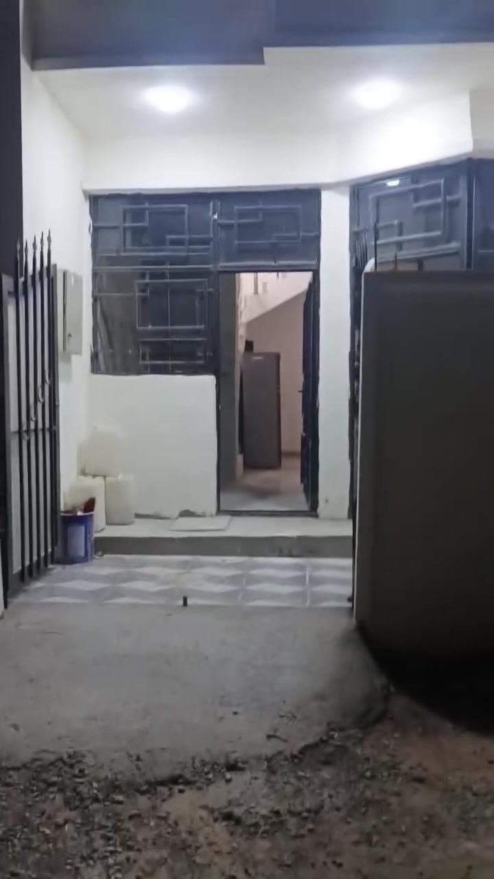 دار للبيع ١٠٠متر زراعي سند ٢٥ الدوره هوررجب خلف المدرسه المعينيه السعر ٧٨ وبي مجال ***********

