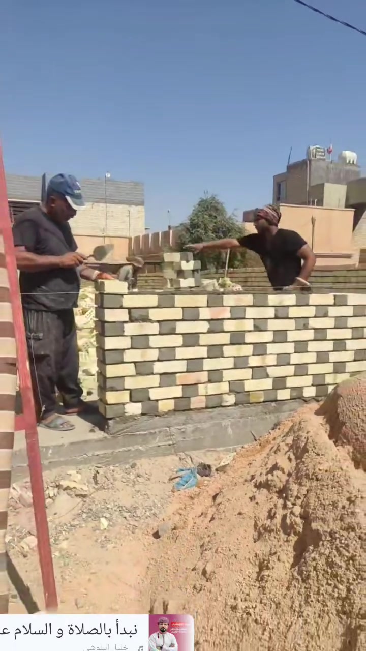 سلام عليكم شباب خلفه بناء طابوك وبلوك كادر كامل داخل كربلاء الاستفسار النتصال علاء الرقم ***********
