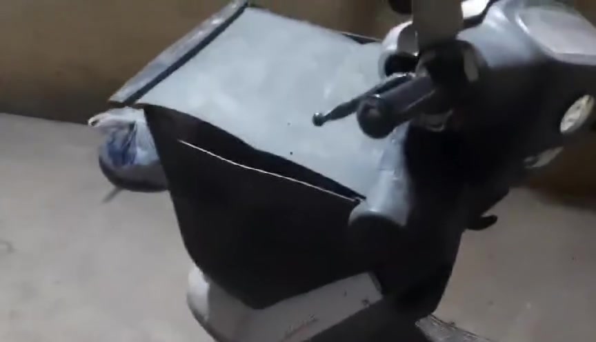 للبيع بزون نفخ درع موجود وتعميره جديده وايرمنيا كلها شغله هورن بس سلف ضعيف 
للبيع السعر 175الف مكان كوكجلي التواصل 
***********

