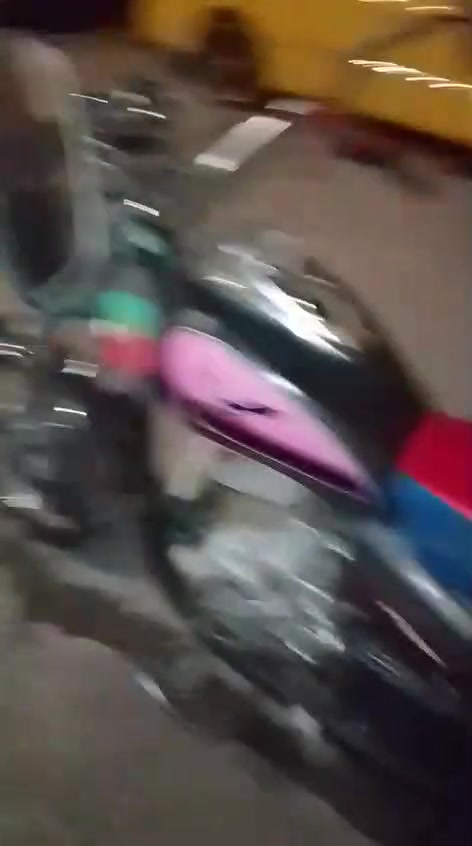 سلام عليكم ستوته البيع صقر مديل 20 اكسن جديد 
كير بوكس جديد مكينه خير من الله كهربيات شغاله سلف
اوراق كامله اصوليه سعر 1400 وبيهه مجال مكان بغداد دوره  رقم *********** اتصل
