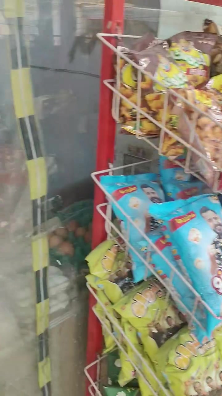 اسواق للبيع منطقة العبيدي شارع الجامع تحتوي على 4 عارضات ام الخانة وعارضة ام 3 خانات و3 مجمدات وسبلت 3 طن وكامرات شارع محلات ( تجاري) وبجوار فرن صمون..وكما موضح بالفيديو.. سبب البيع مااكدر اجهز الاسواق بالمواد اللي تحتاجها الناس يعني هواي امور مطلوبة واني ماعندي امكانية ***********
