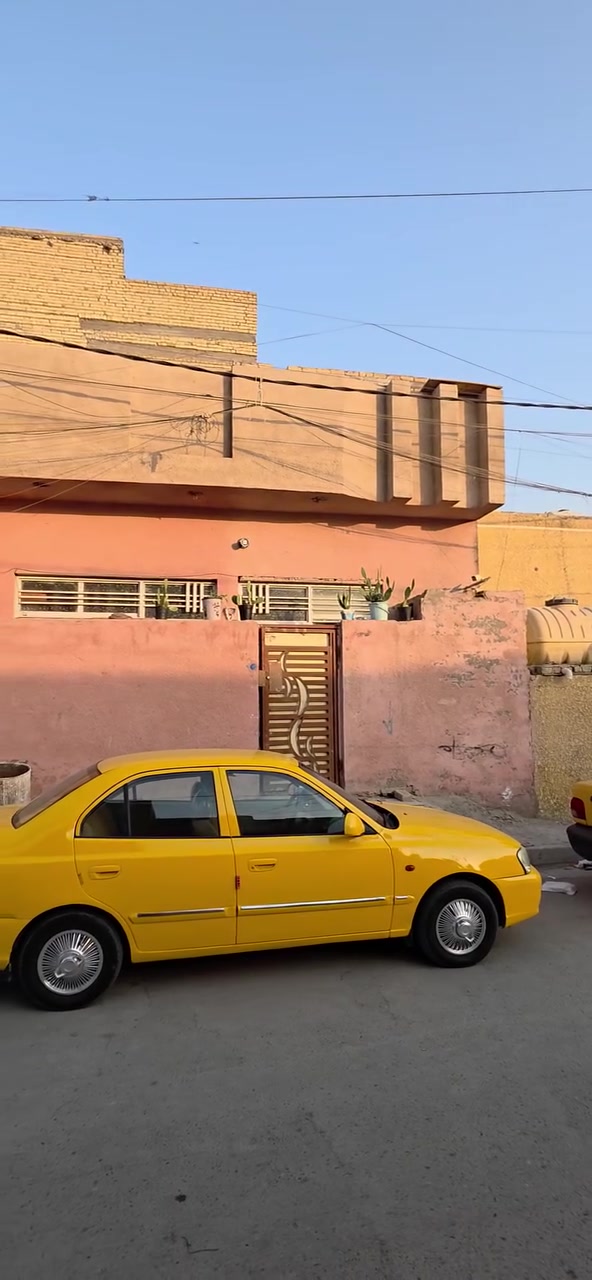 مشتمل للبيع 70م طابو زراعي سبع قصور شارع ابو علي مقابيل جامع الحمزه البناء حديث طابوك ثاني قطعه عن شارع جميع الخدمات متوفره السعر 55وبي مجال للإستفسار يرجى مراجعة الدلاليه الأمير عنوان دلاليه شارع ابو علي مقابيل المدرسة الأهلية ***********
