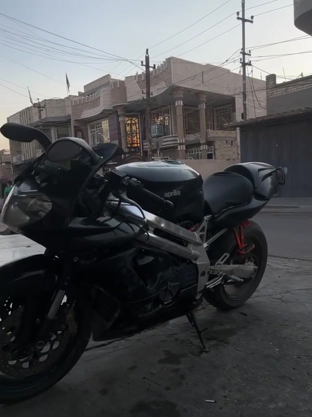 سلام عليكم دراجه جكسر 2003مكينه الف سيسي دراجه نقصه بس سلف دراجه دفعه تشتغل  مراوس بكير شعندك نزل رقم ***********
