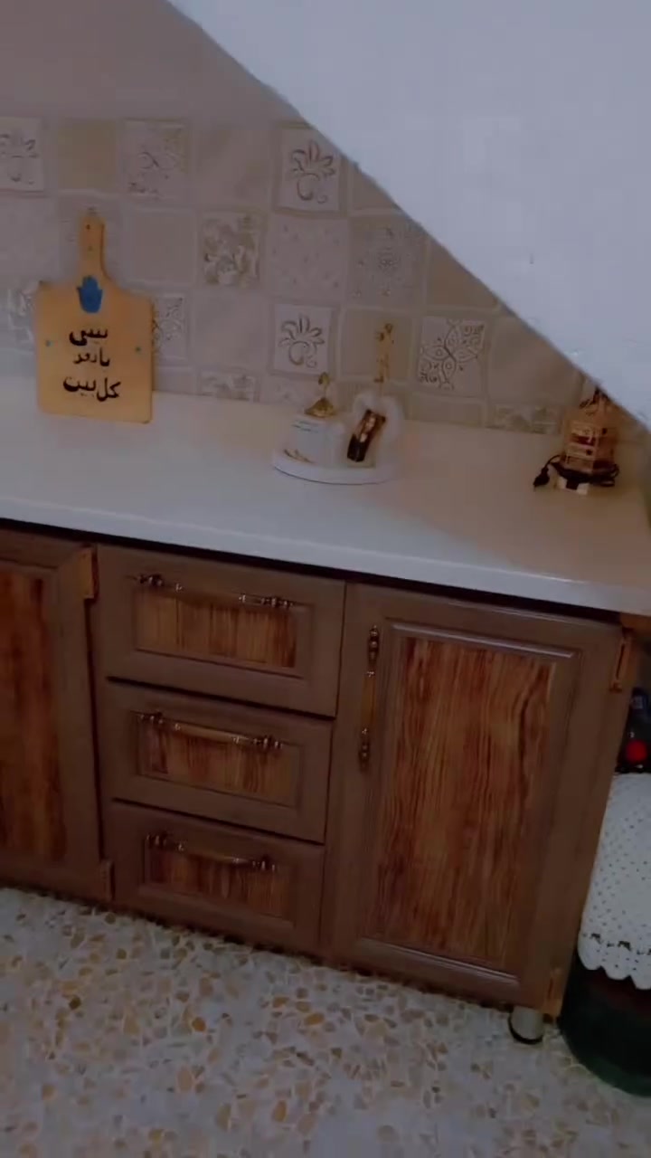 كاونتر تفصال مو سوكي ولا جاهز للبيع استخدام ٨ أشهر كلش نضيف
وطباخ ٤ عيون كدامكم تصوير
وساحبه مال دهون ودخان هم للبيع استفسار على لخاص لو واتساب ***********
