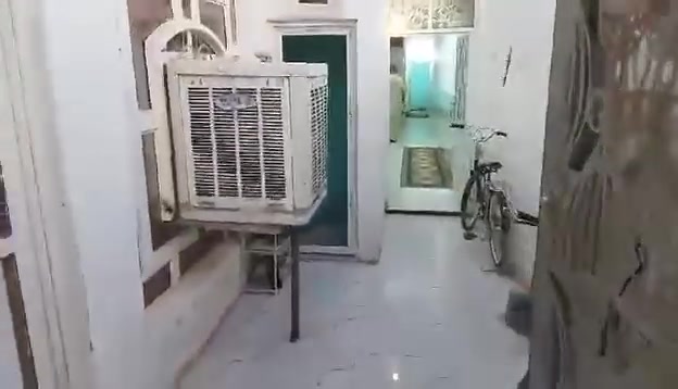 يا الله سلام عليكم خوان دار لبيع ١٢٠ متر  (السعر ٣٠وبي مجال  يحتوي عله غرفتين وصاله ومطبخ واستقبال وتخاريج حمام جوه حمام بره مكشوفات ثنين بيت بنيان جديد صب كونكريت مسلح صطحه مطبك فرشي  لبيت بنيان بلوك رضيه سراميك بورسلين بيت جاهز مكان لبيت مقابيل قريت الغدير شارع المسسه نهايته بل خط الثاني هذا رقم راعيه (***********
