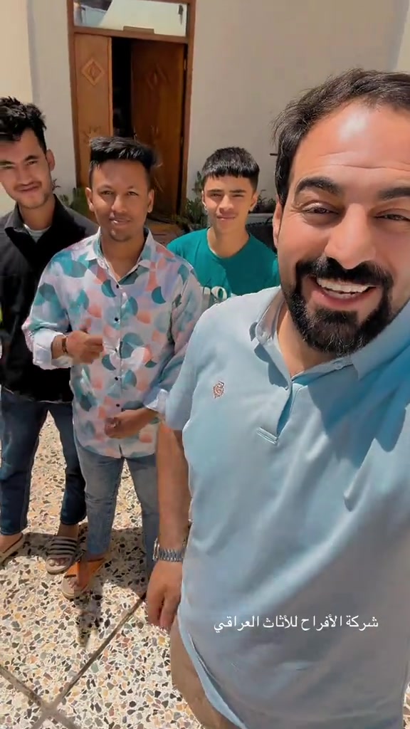مو كل إنسان ترك أهله ووطنه من أجل لقمة العيش يحتاج راتب فقط… أحيانًا يحتاج كلمة طيبة، واهتمام، وإحساس بأنه مو غريب الرحمة والإنسانية ما إلها جنسية… والله يحب المحسنين..🤍 شركة الأفراح للأثاث العراقي  البيع بالنقد وبالأقساط ‏ غرفة نوم- اطقم قنفات - مفروشات - اخشاب تصنيع الأثاث  ‏العنوان محافظة واسط قضاء العزيزية قرب كراج بغداد مقابل مقهى حوران ‏التوصيل والشد مجاني إلى جميع محافظات العراق ‏خدمة استبدال الغرف العراقية القديمة بغرفة جديدة مع الاتفاق على الفرق ‏ خدمات ما بعد البيع لمدة سنة مجانية  *********** *********** *********** *********** *********** *********** #مبادرة #انسانية #بنغلادش #عمال #تراحم 
