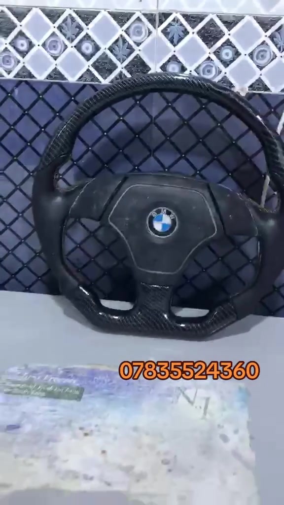 متوفر توصيل حبايبي 
يحتاجلها فقط تنضيف 
***********
