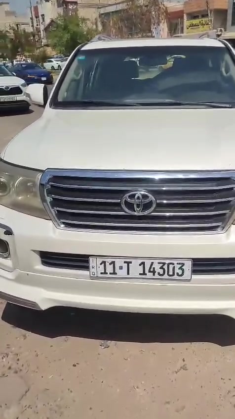 لاندكروزر ٢٠١١ستينيه ٥٧٠٠ /٨ سلندر فول السياره ٥ خمس بصمات كشن كهرباء تدفأ محدث ٢٠١٥ تحديت صيني مو بلادي الدعامات تعبانه المقاعد يراد دوشمه السياره اي صبغ مابيه صفائح كلش حلوه ليه بارد بالباب الي خلف السائق على كد جف  السعر ٣٣ الف دولار  ايد الأتصال على الرقم ***********
