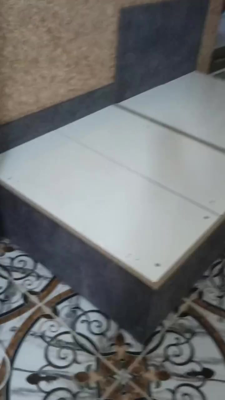 جربايه نفر mdf قطعتين
قياس 200×90
سعره125مع لتوصيل 
لشراي يتصل @***********
