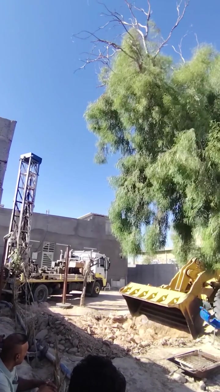 لحفر الابار الارتوازيه
***********
يعلن عن حفر الابار بكافة الاحجام
غسل وتنشيف الابار 
حفر الركائز
حفر النقاط 
حفر وفحص التربه
وعمل كافه المقاولات العامه
نعمل في كافه محافضات العراق
دقه في العمل وسرعه في الانجاز
***********
***********
