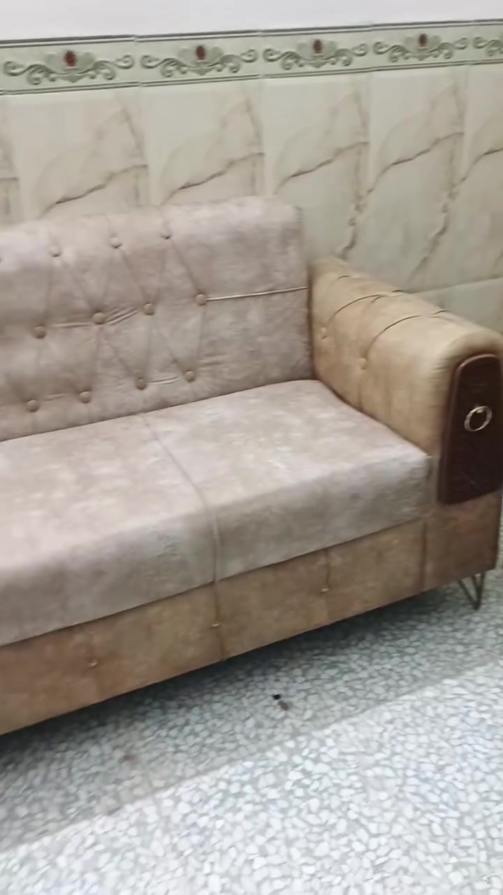 سلام عليكم تخم لبيع جديد استخدم قليل نسبه نظافته 80 ميه مسيب ***********
